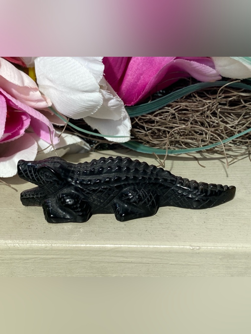 Gold Sheen Obsidian Alligator - Picture 5 of 12